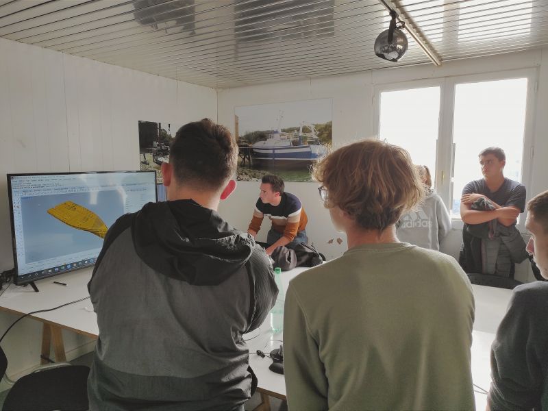 Visite du Chantier Bretagne Sud pour les futurs marins