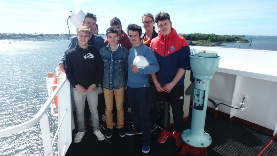 Visite d’un pétrolier de 130 mètres pour la classe de Terminale CGEM Commerce