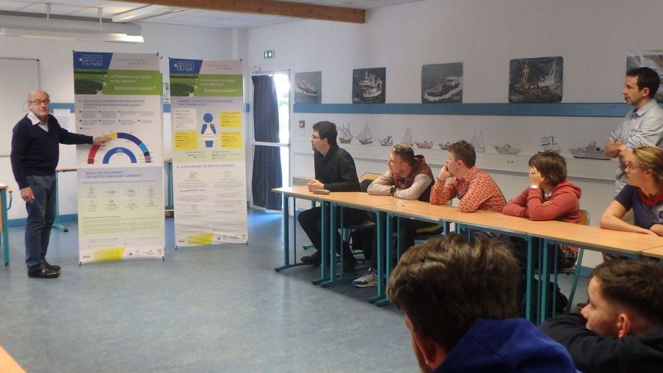 Intervention et exposition sur le thème des élections européennes au lycée maritime