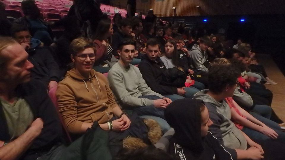 À la découverte du programme d’Histoire de l’an prochain avec le théâtre d’objets
